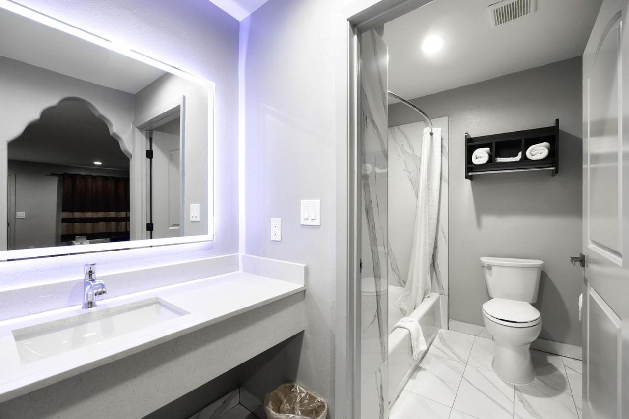 Downtowner Inns - Houston Downtown & Convention Center المظهر الخارجي الصورة